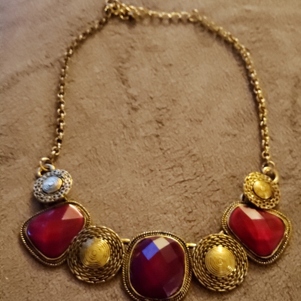 Necklace - Picture 2 of 3